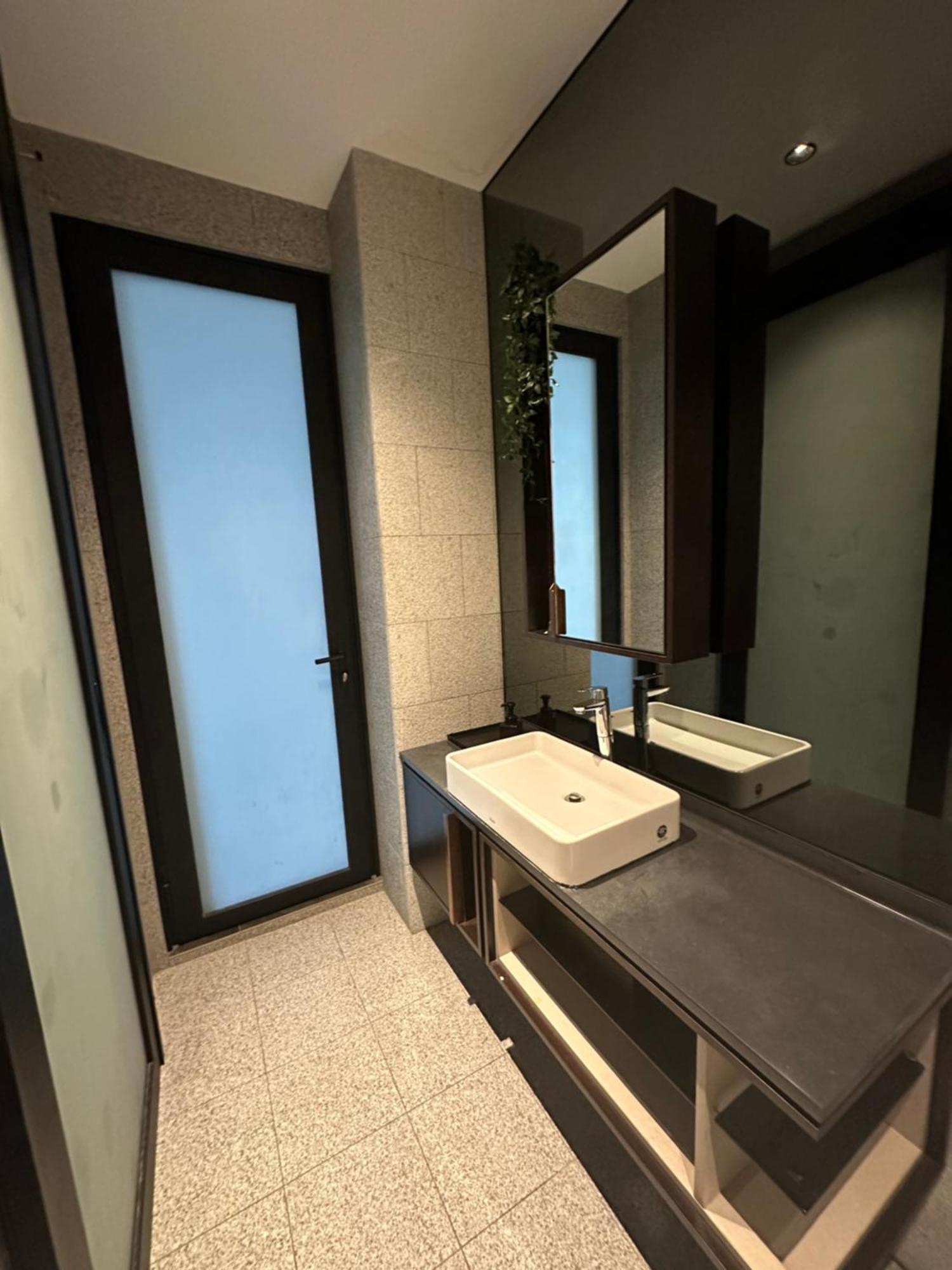 Scarletz Suites Klcc By Aura 쿠알라룸푸르 외부 사진