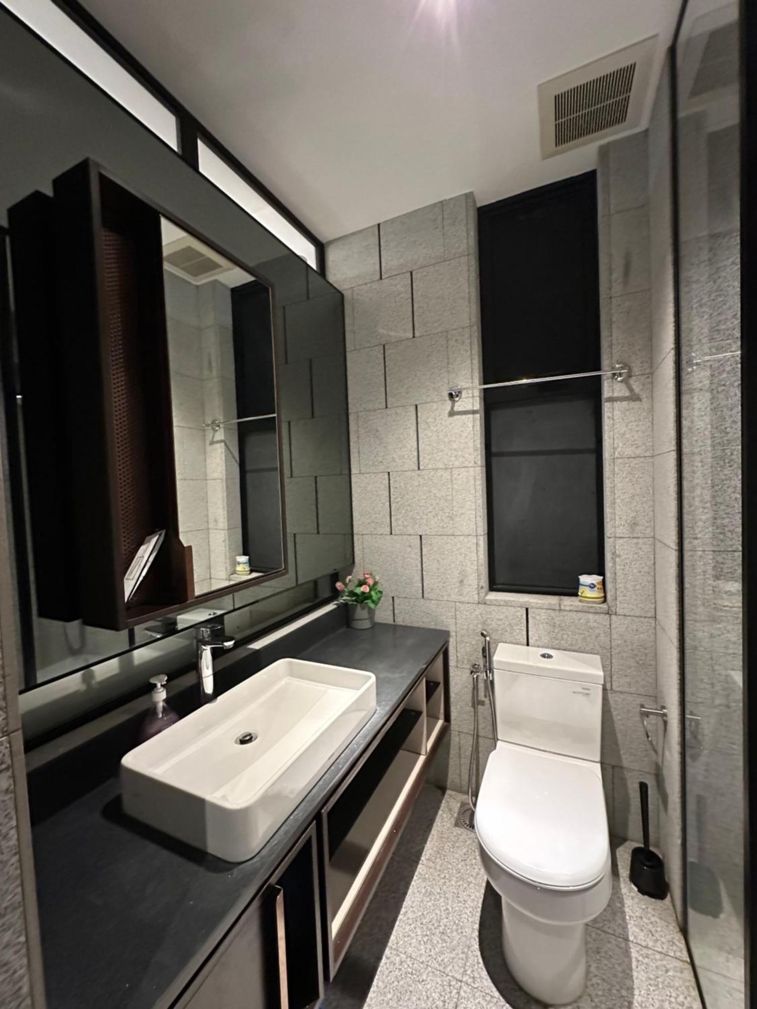 Scarletz Suites Klcc By Aura 쿠알라룸푸르 외부 사진