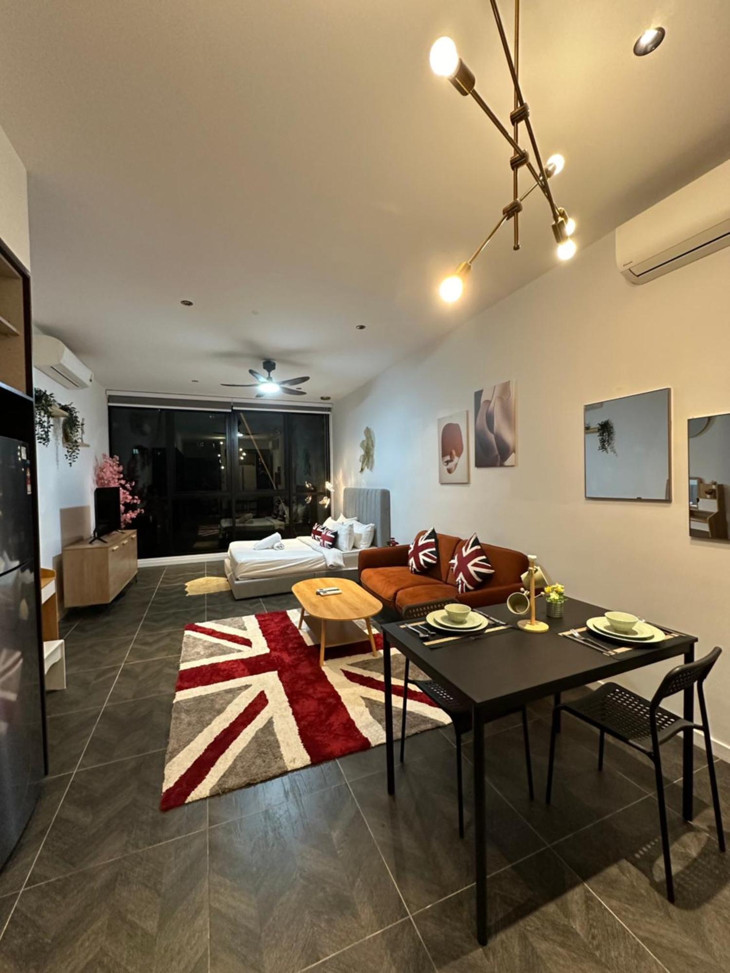 Scarletz Suites Klcc By Aura 쿠알라룸푸르 외부 사진